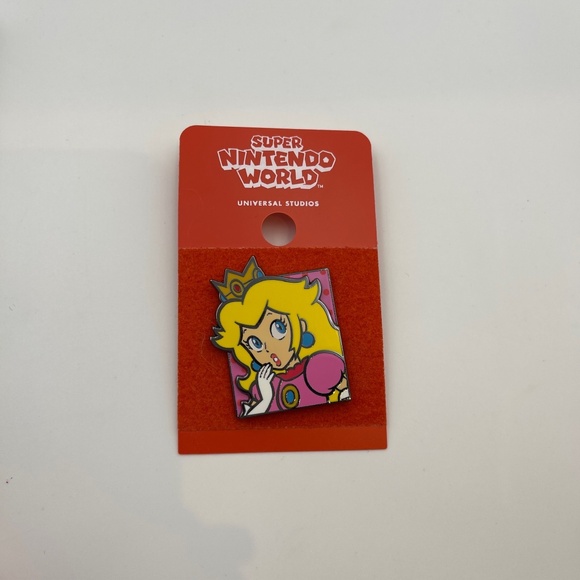 NEW universal Studios super Nintendo world princess peach character pin - Picture 1 of 4